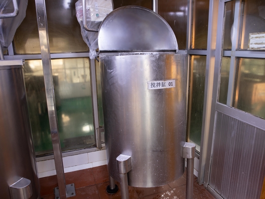 最適な混合性能のためのステンレス鋼の自動混合機