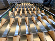 63 2.0hp砂糖の円錐形の生産ライン鋳鉄のベーキング型板のアイス クリーム メーカー