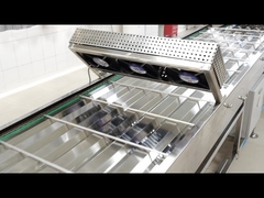 整列する冷却のコンベヤー